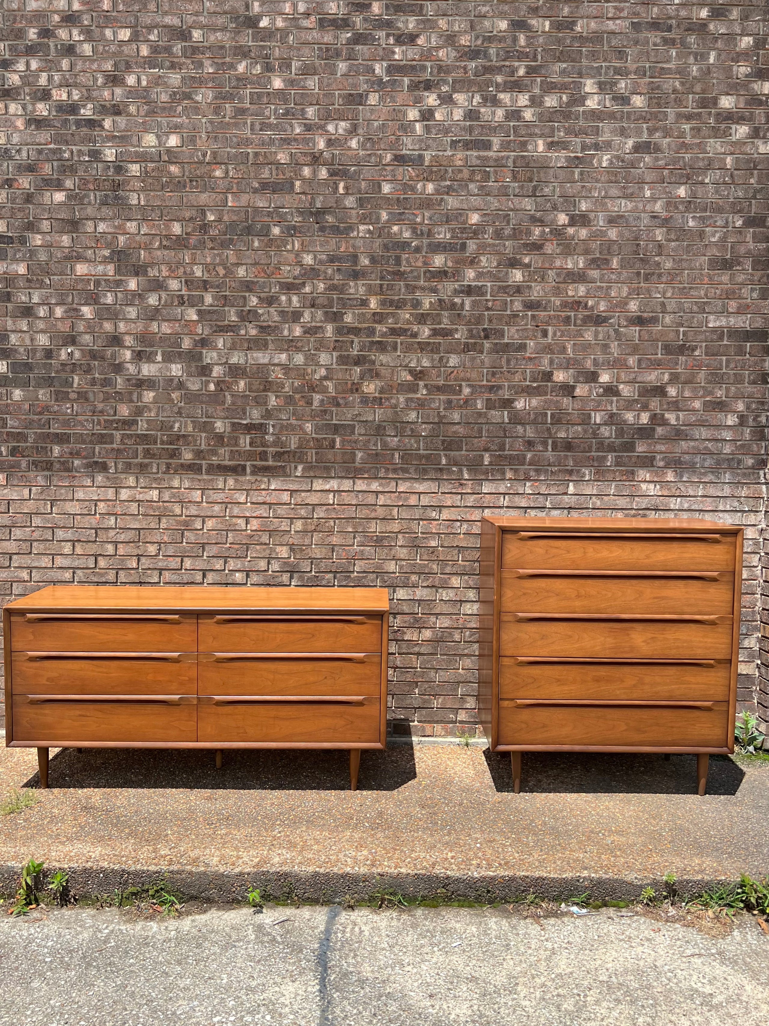 Mcm shop dresser set